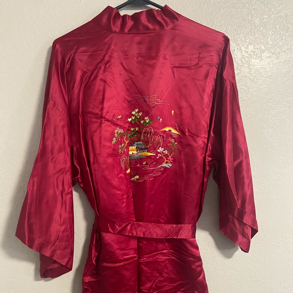 Golden Bee Robe - Picture 4 of 4